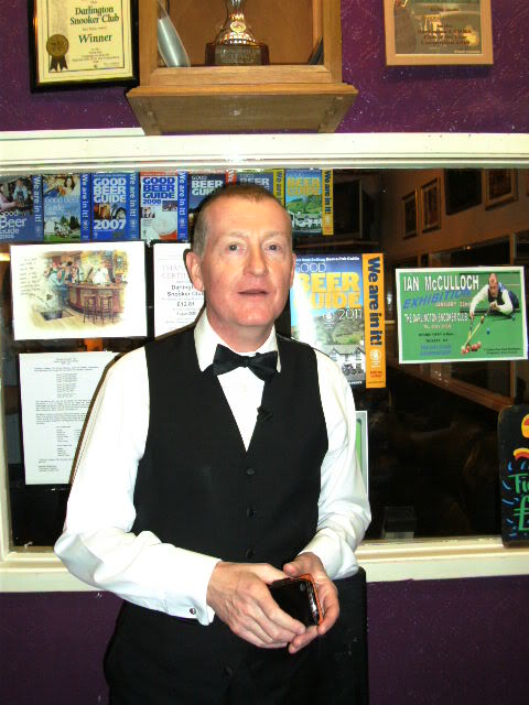 steve davis2 Snooker Legend Steve Davis at Crucible Theatre