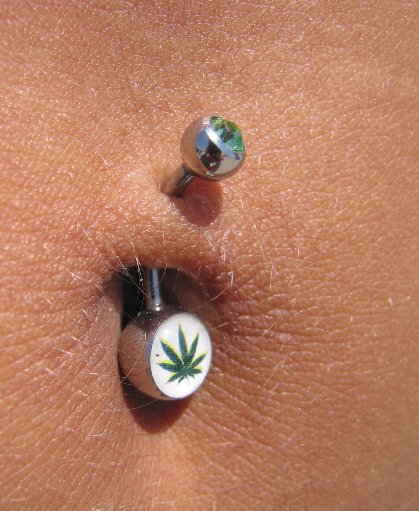 belly piercings4 Do Not Pierce Your Own Belly Button!