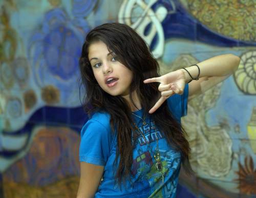 1 Cute Selena Gomez the Wizards of Waverly Place Actress